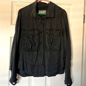 Like new Pistola brand Vintage Wash navy button down jacket. Size Medium.